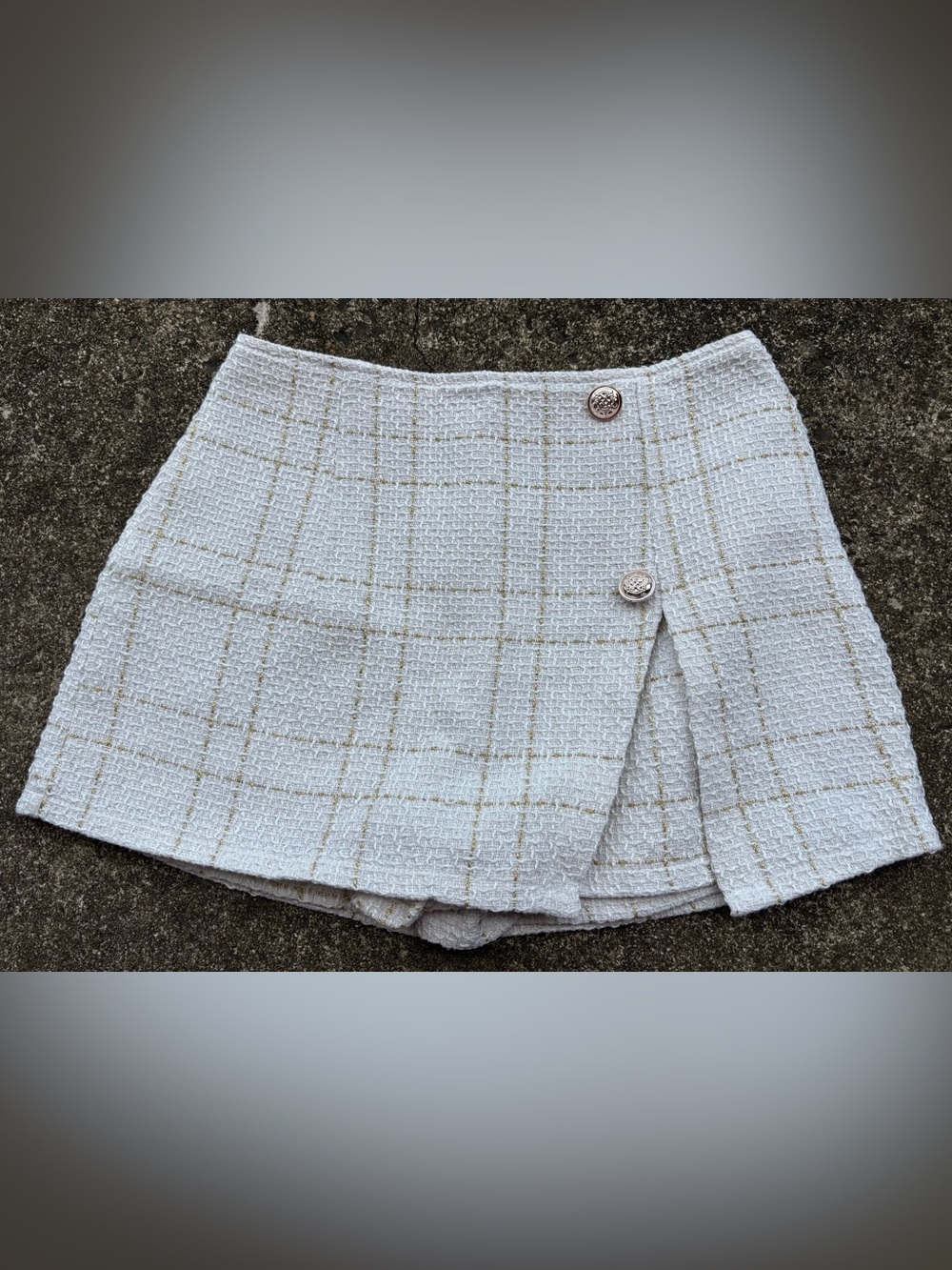 Button-Front White Tweed Women's Shorts